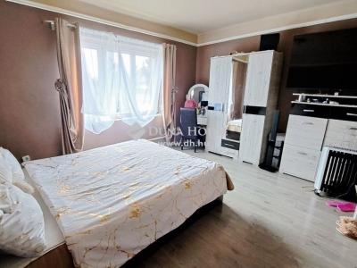 Eladó családi ház - 2760 Nagykáta