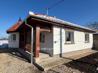Eladó családi ház - 3562 Onga