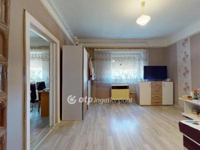 Eladó sorház - 3909 Mád
