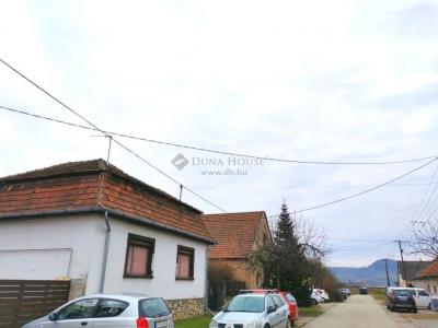 Eladó családi ház - 2534 Tát