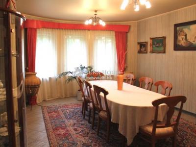 Eladó családi ház - 2225 Üllő