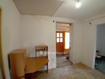 Eladó családi ház - 3013 Ecséd, Hársfa utca