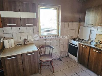 Eladó családi ház - 2760 Nagykáta