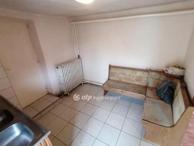 Eladó családi ház - 4243 Téglás