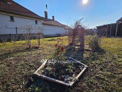 Eladó családi ház - 5100 Jászberény