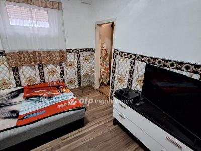 Eladó családi ház - 8600 Siófok
