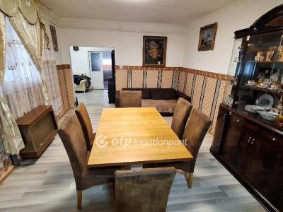 Eladó családi ház - 8600 Siófok