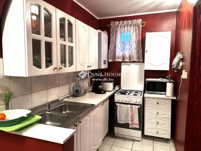 Eladó családi ház - 7095 Újireg