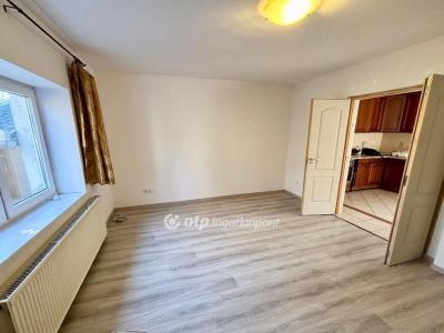 Eladó családi ház - 4028 Debrecen