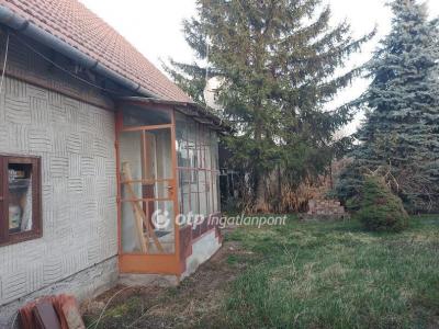 Eladó családi ház - 7800 Siklós