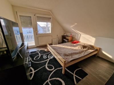 Eladó családi ház - 3711 Szirmabesenyő