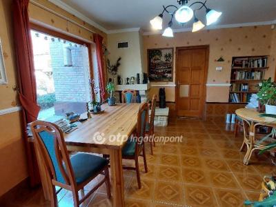 Eladó sorház - 5400 Mezőtúr