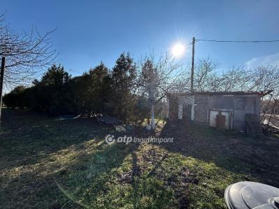 Eladó nyaraló - 4100 Berettyóújfalu