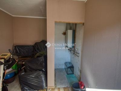 Eladó családi ház - 2200 Monor