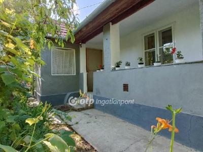 Eladó családi ház - 3450 Mezőcsát