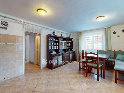 Eladó családi ház - 3526 Miskolc