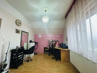 Eladó családi ház - 2360 Gyál