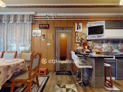 Eladó családi ház - 4090 Polgár