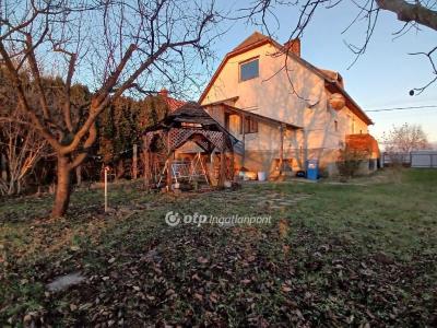 Eladó családi ház - 4495 Döge