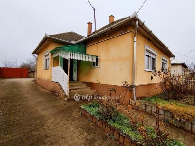 Eladó családi ház - 4804 Vásárosnamény