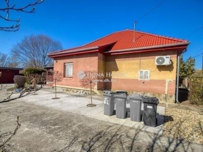 Eladó családi ház - 2200 Monor
