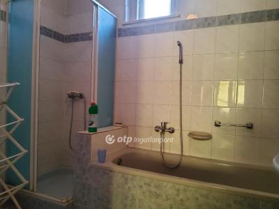 Eladó családi ház - 2192 Hévízgyörk
