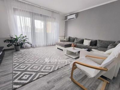 Eladó lakás - 5000 Szolnok