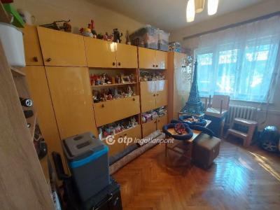 Eladó családi ház - 4034 Debrecen