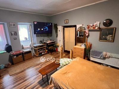 Eladó családi ház - 3450 Mezőcsát, Bacsó Béla utca