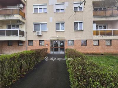 Eladó lakás - 4150 Püspökladány