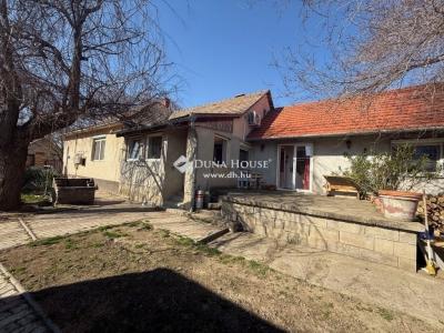 Eladó családi ház - 7800 Siklós