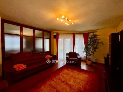 Eladó családi ház - 4033 Debrecen