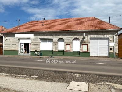 Eladó családi ház - 5350 Tiszafüred