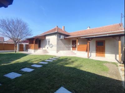 Eladó családi ház - 5051 Zagyvarékas