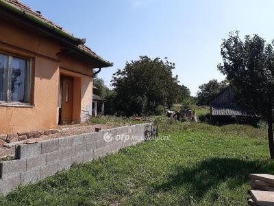 Eladó családi ház - 2115 Vácszentlászló, Turai út