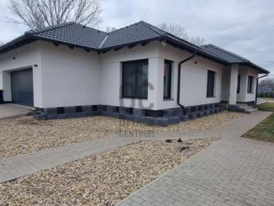 Eladó családi ház - 2200 Monor
