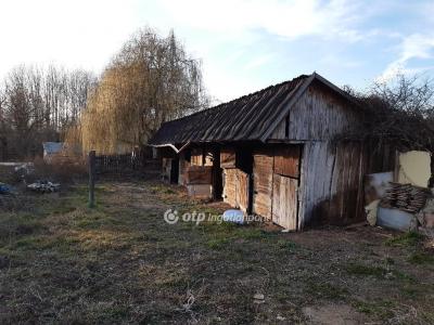Eladó külterületi telek - 2143 Kistarcsa