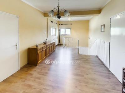 Eladó családi ház - 9172 Győrzámoly, Futódomb út
