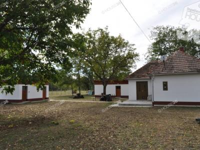 Eladó családi ház - 6000 Kecskemét