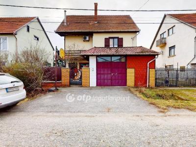 Eladó családi ház - 3400 Mezőkövesd