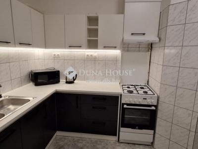 Eladó lakás - 6000 Kecskemét, Botond utca