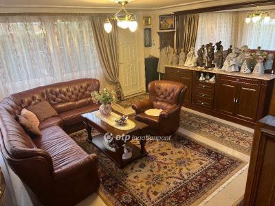 Eladó családi ház - 3561 Felsőzsolca
