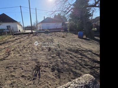Eladó lakóövezeti telek - 2225 Üllő