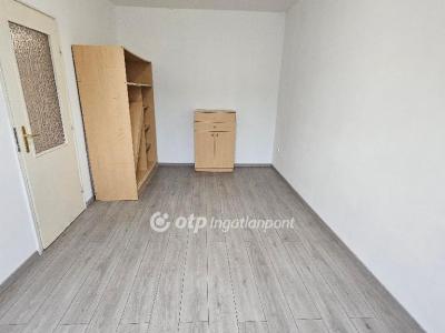 Eladó lakás - 3300 Eger