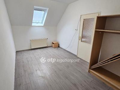 Eladó lakás - 3300 Eger