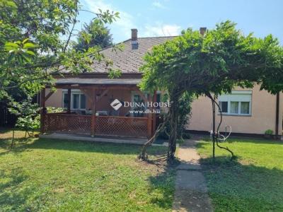 Eladó családi ház - 8636 Balatonszemes