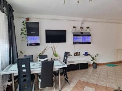 Eladó családi ház - 2330 Dunaharaszti, Hősök tere