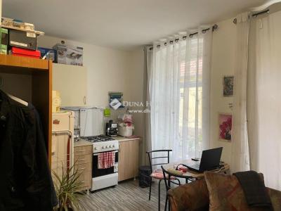 Eladó házrész - 2500 Esztergom