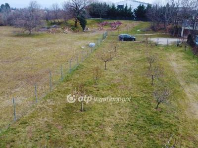 Eladó lakóövezeti telek - 8220 Balatonalmádi