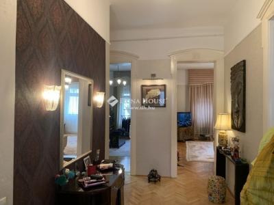 Eladó lakás - 1062 Budapest, VI. kerület , Aradi utca